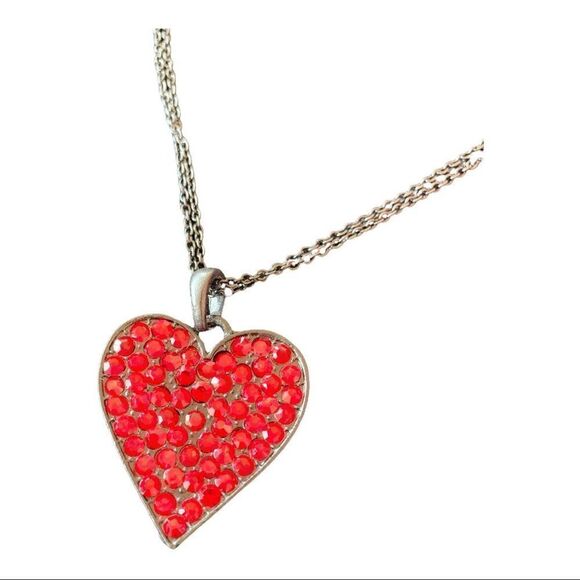 Red faceted crystal pave Japanned Heart necklace - Picture 3 of 5